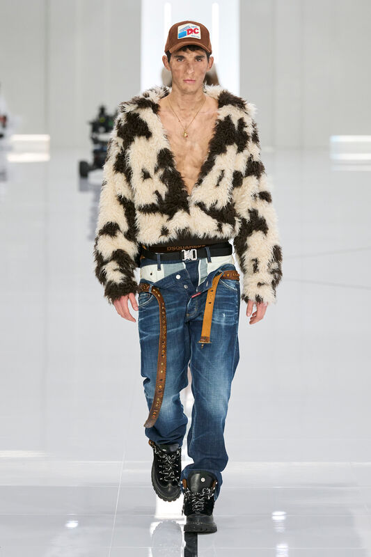 DSquared2 m F24 021
