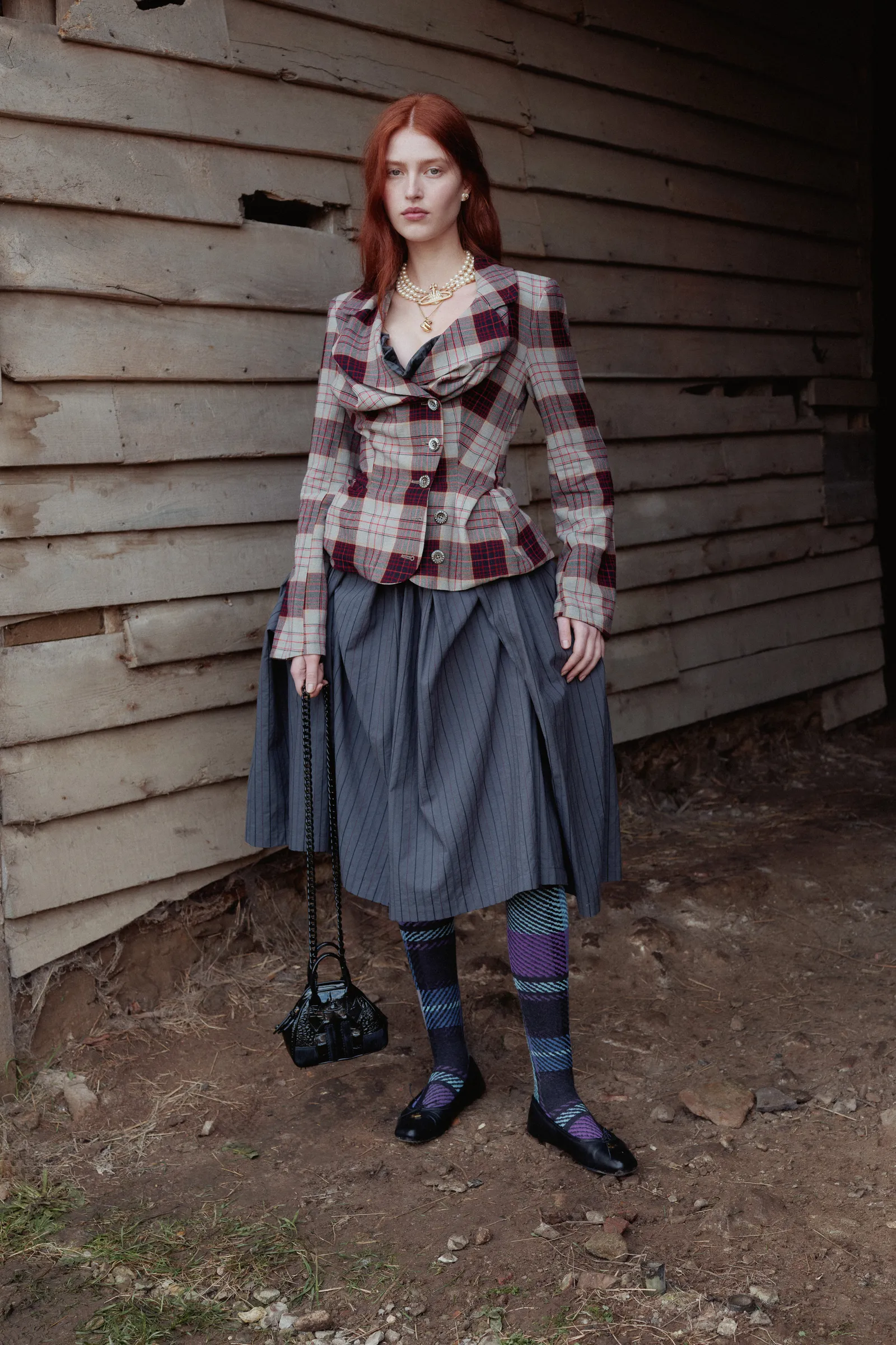 00028-vivienne-westwood-fall-2024-ready-to-wear-credit-brand