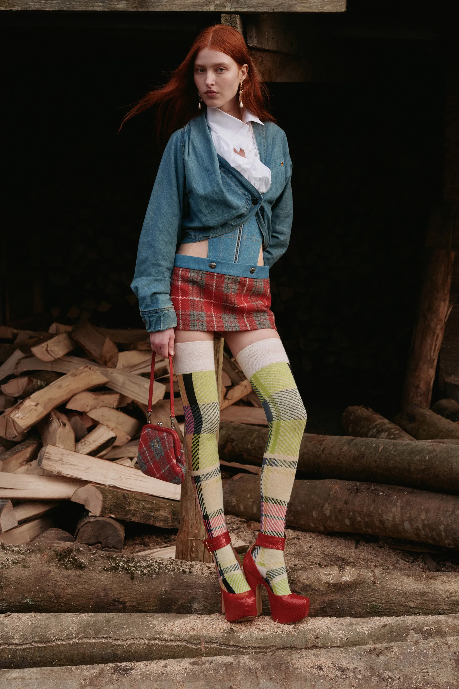 00039-vivienne-westwood-fall-2024-ready-to-wear-credit-brand