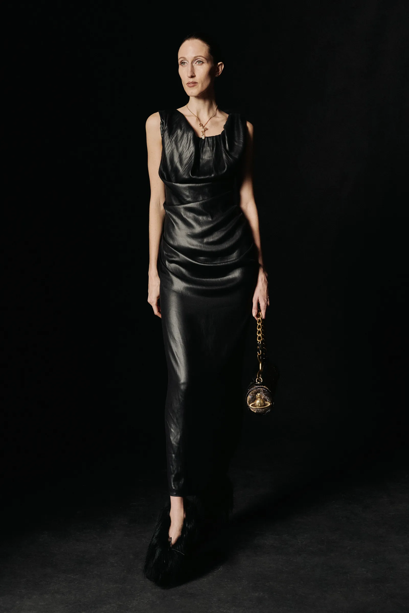 00046-vivienne-westwood-fall-2024-ready-to-wear-credit-brand