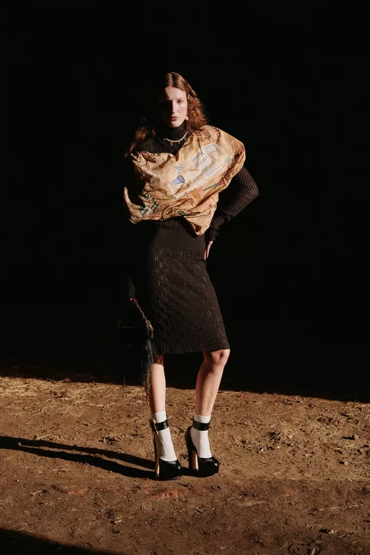 00035-vivienne-westwood-fall-2024-ready-to-wear-credit-brand