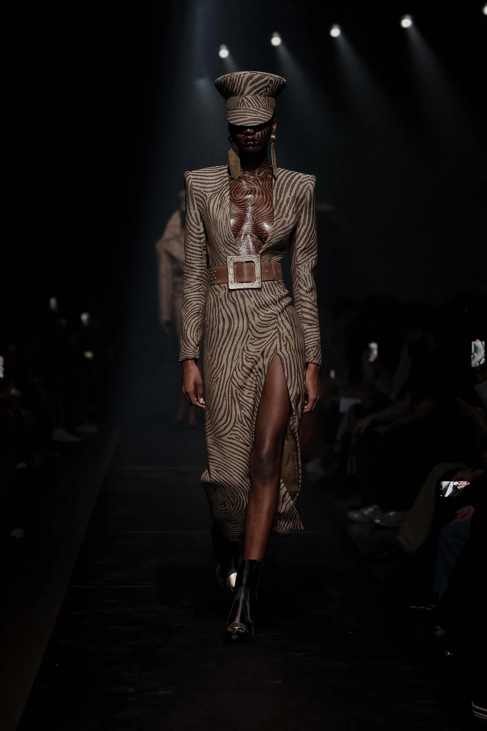 00025-area-fall-2024-couture-credit-brand