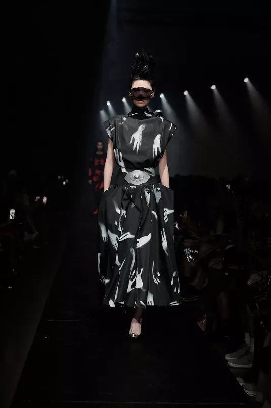 00012-area-fall-2024-couture-credit-brand