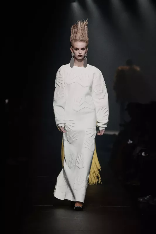 00032-area-fall-2024-couture-credit-brand