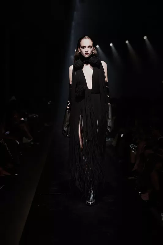 00037-area-fall-2024-couture-credit-brand