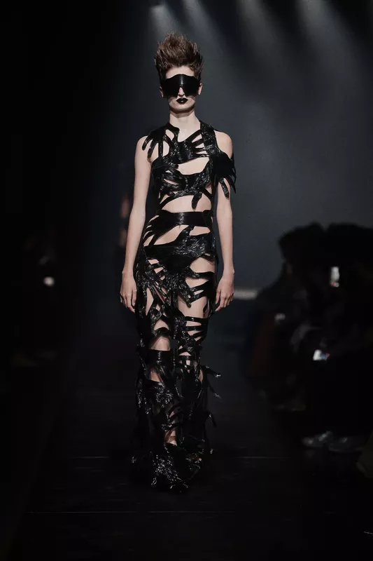 00038-area-fall-2024-couture-credit-brand