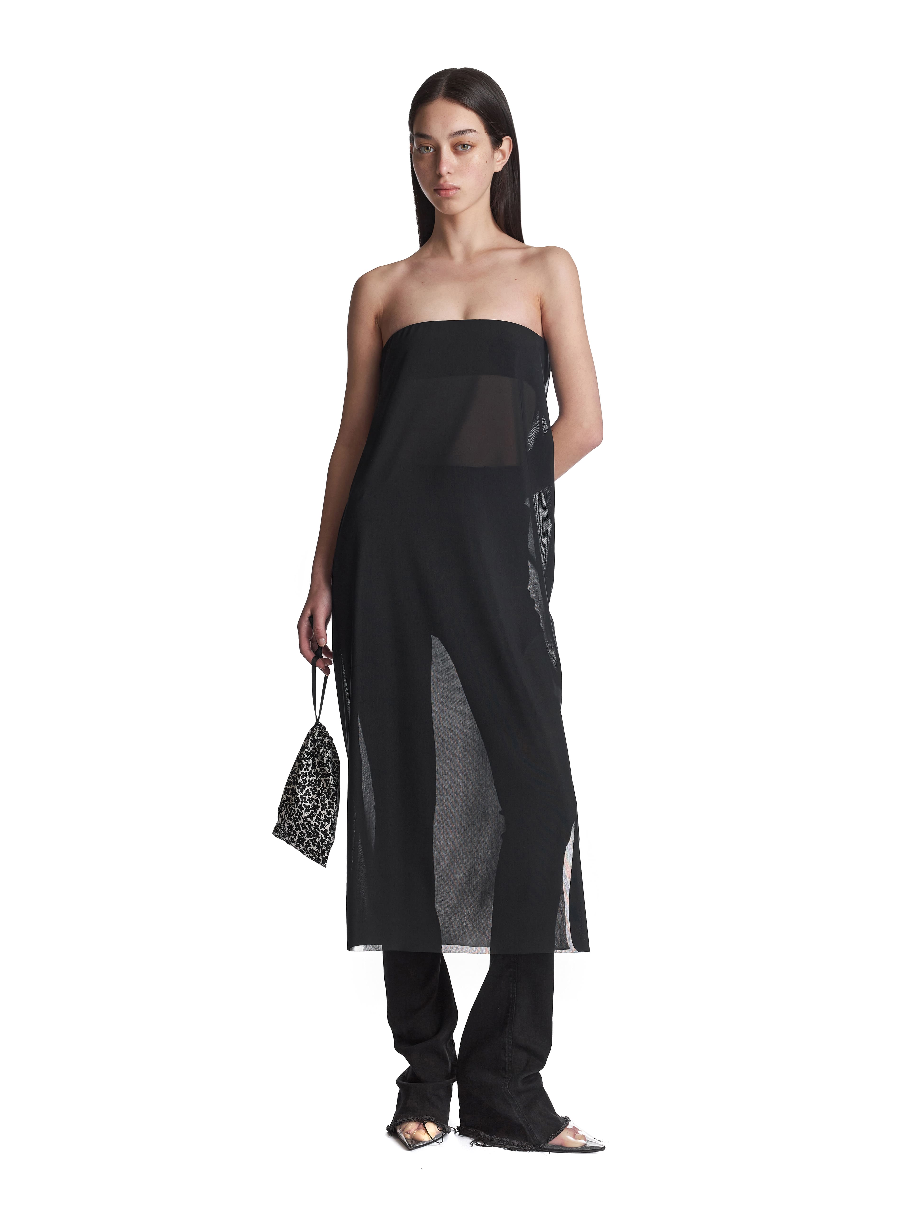 second dress 141