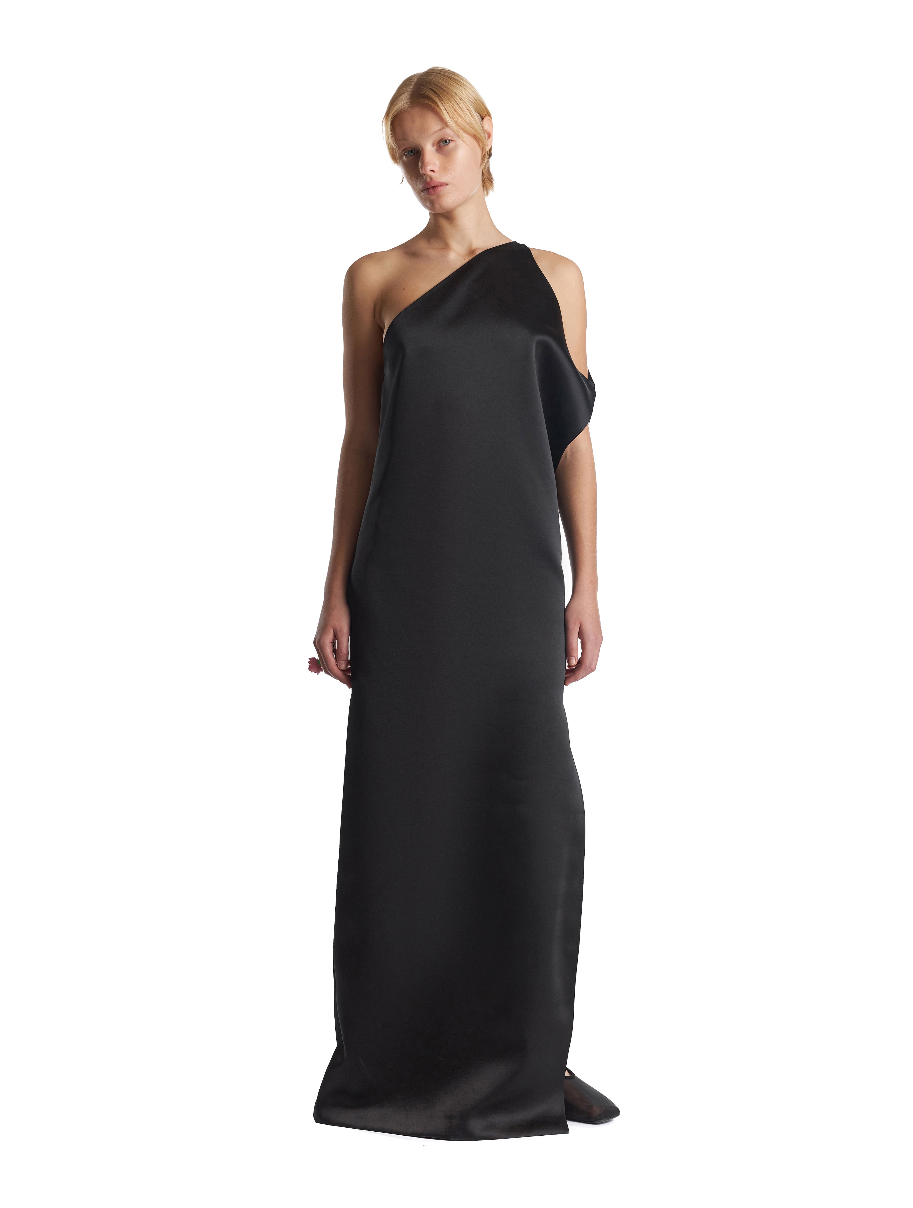 second dress 425