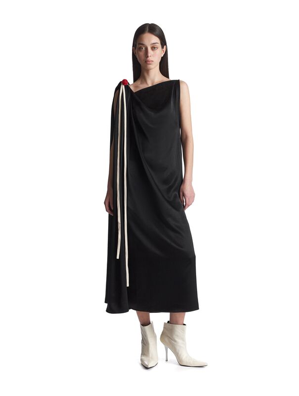 second dress 1330