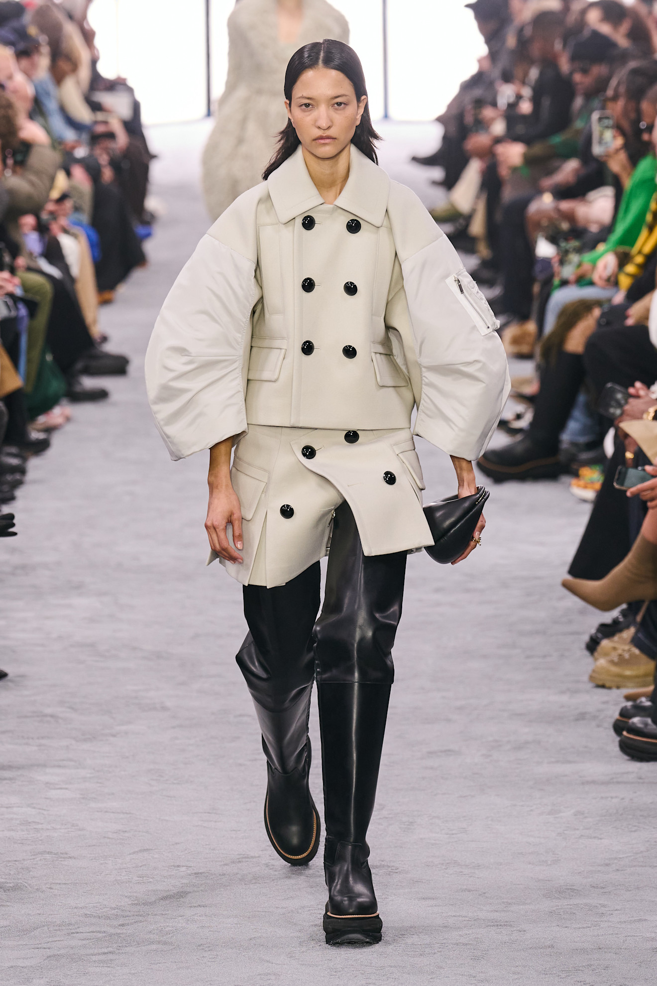 Sacai m F24 009