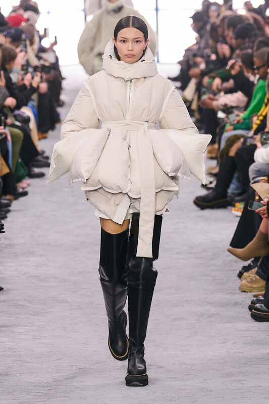 Sacai m F24 007