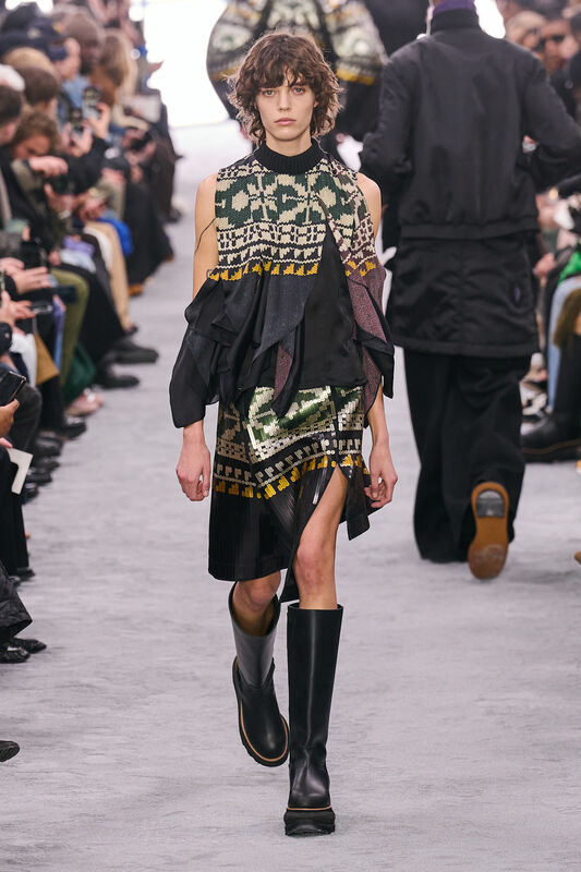 Sacai m F24 011