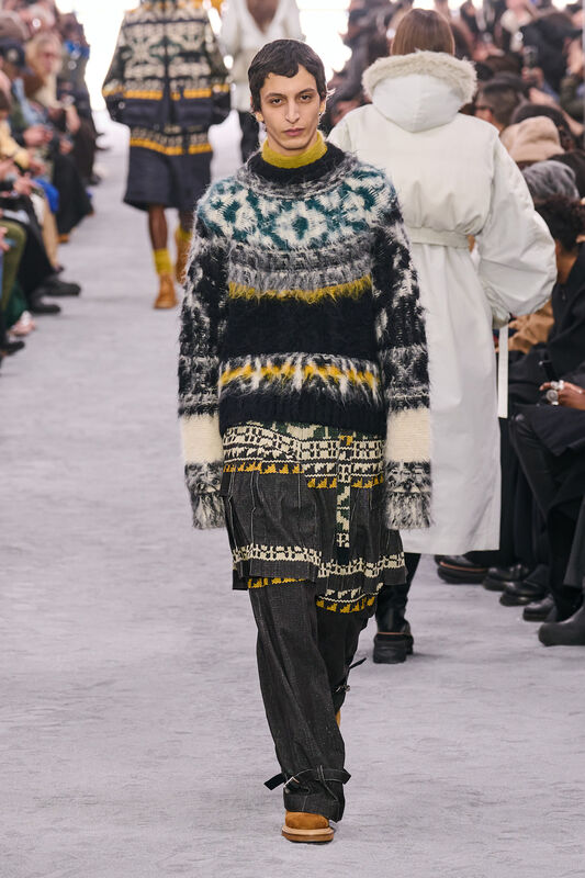 Sacai m F24 015