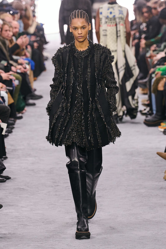Sacai m F24 024