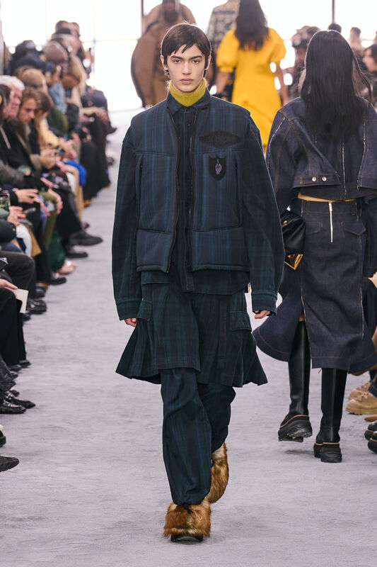 Sacai m F24 027