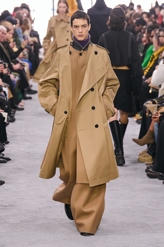 Sacai m F24 031