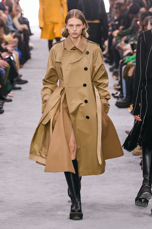 Sacai m F24 032