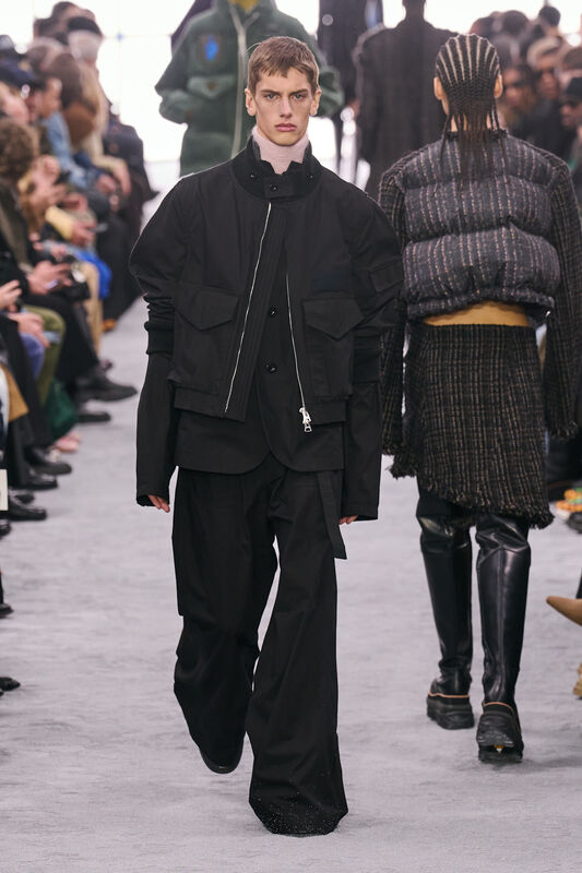Sacai m F24 034