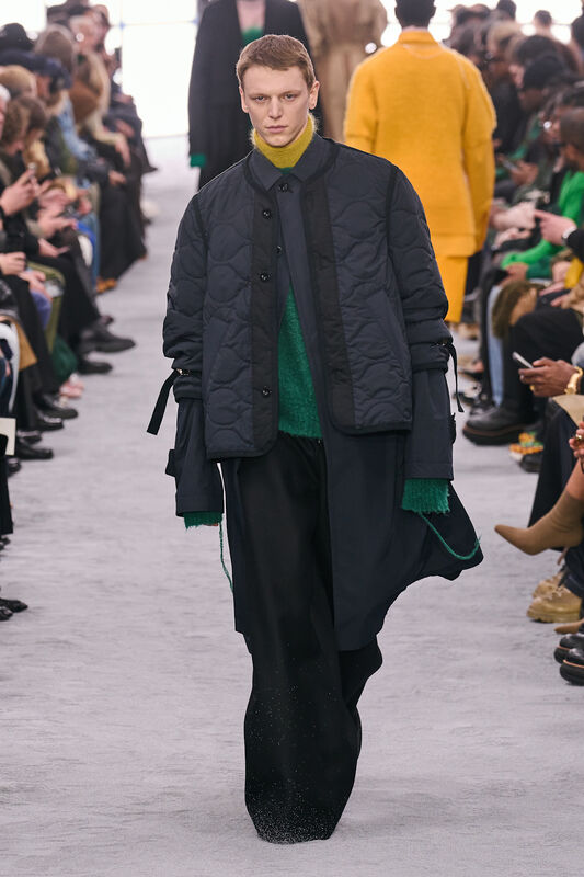 Sacai m F24 042