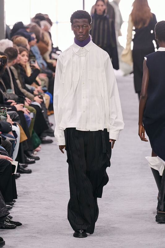Sacai m F24 055