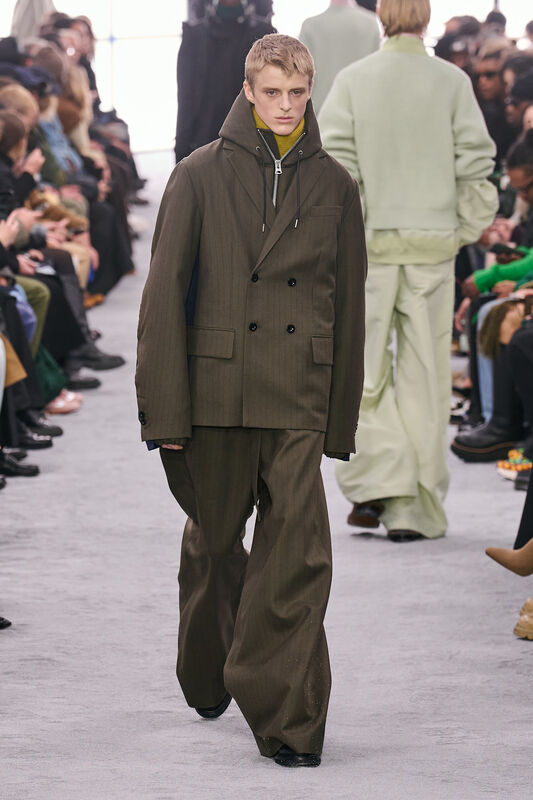 Sacai m F24 057