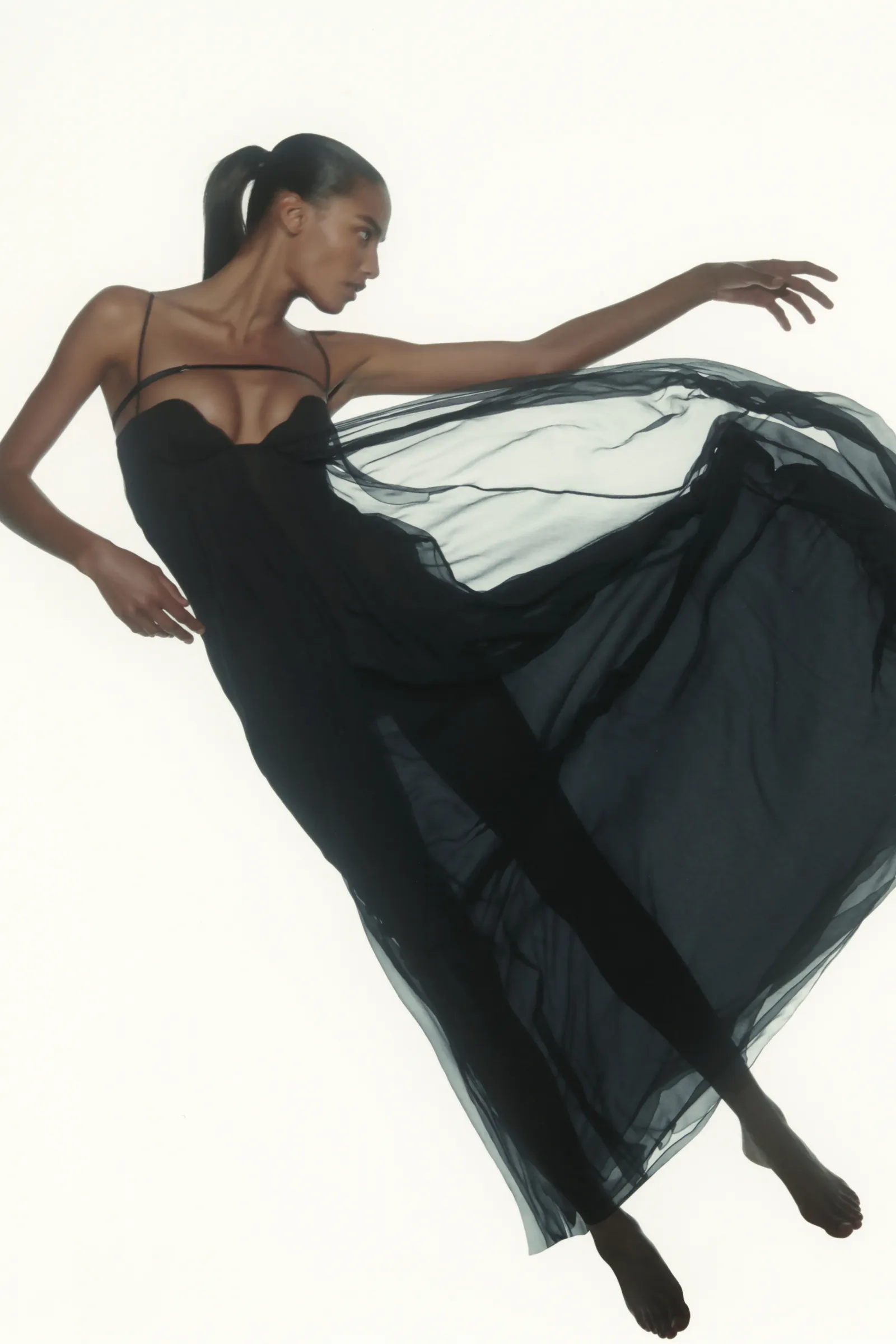 00016-nensi-dojaka-spring-2024-ready-to-wear-credit-brand