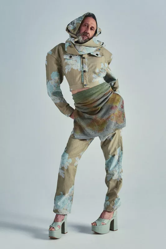 00047-vivienne-westwood-spring-2024-ready-to-wear-credit-brand