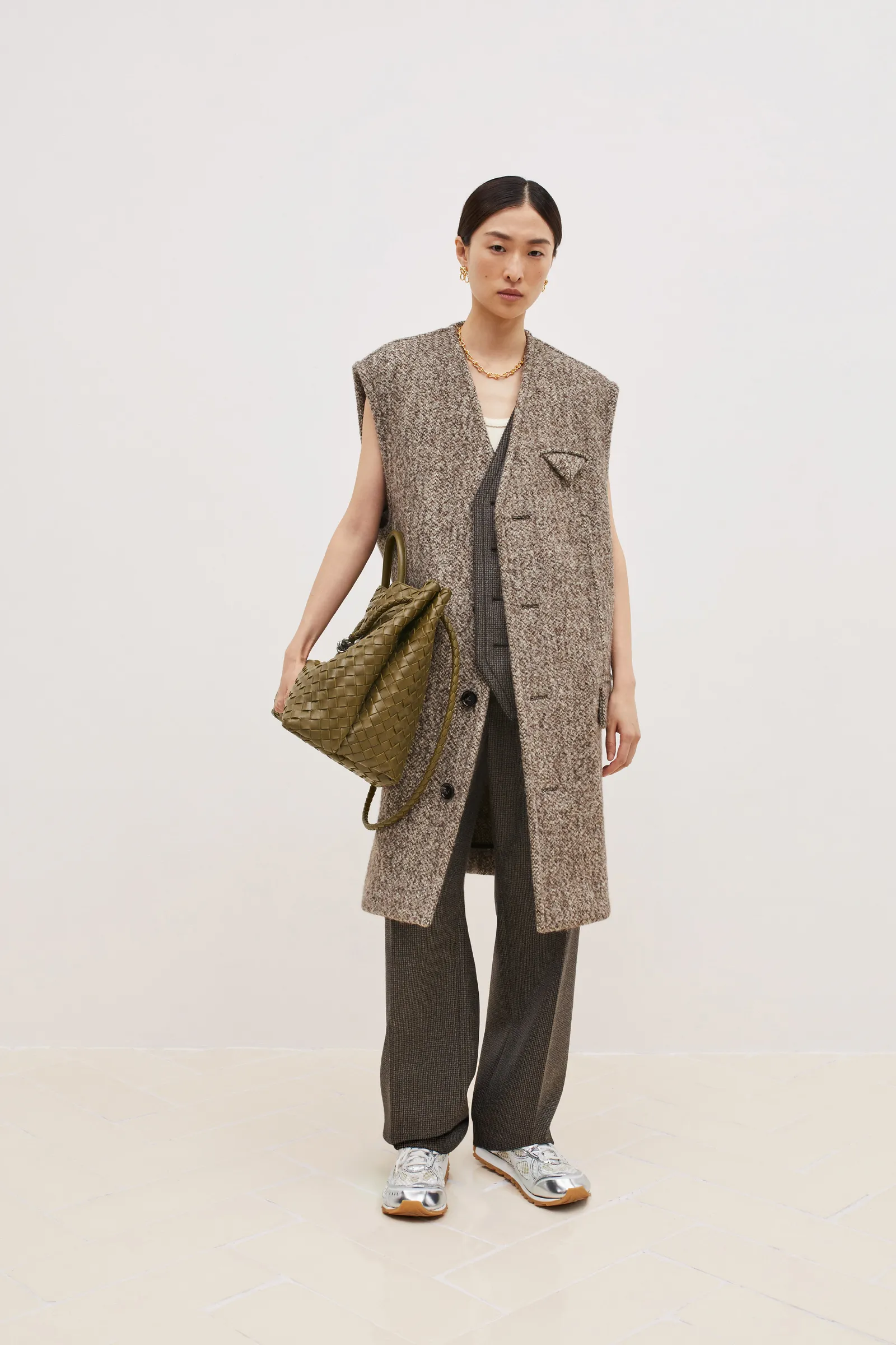 00007-bottega-veneta-resort-2024-credit-brand