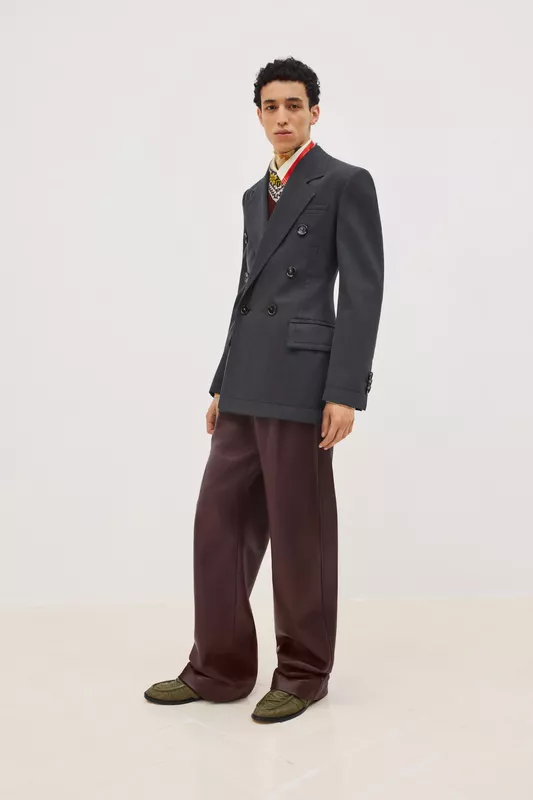 00005-bottega-veneta-resort-2024-credit-brand