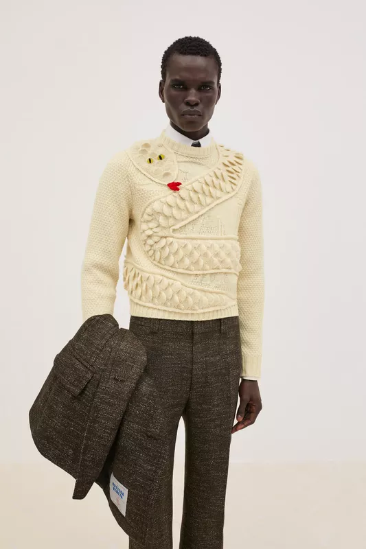 00025-bottega-veneta-resort-2024-credit-brand