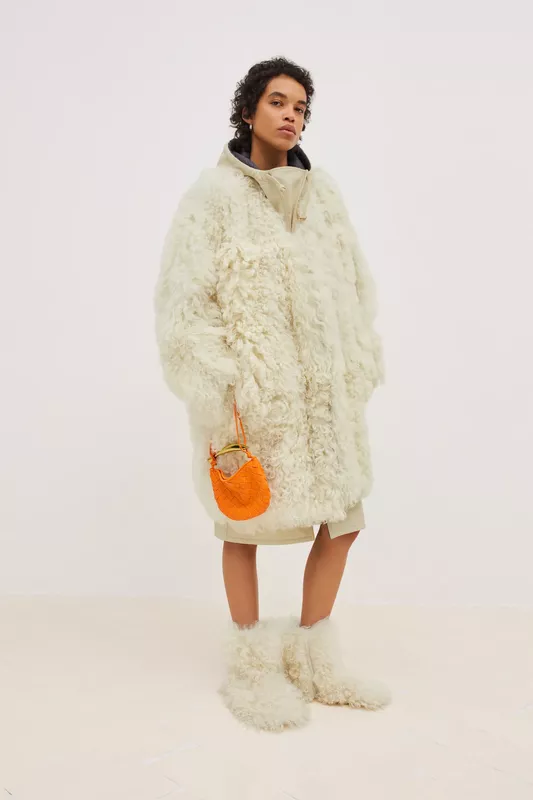 00054-bottega-veneta-resort-2024-credit-brand