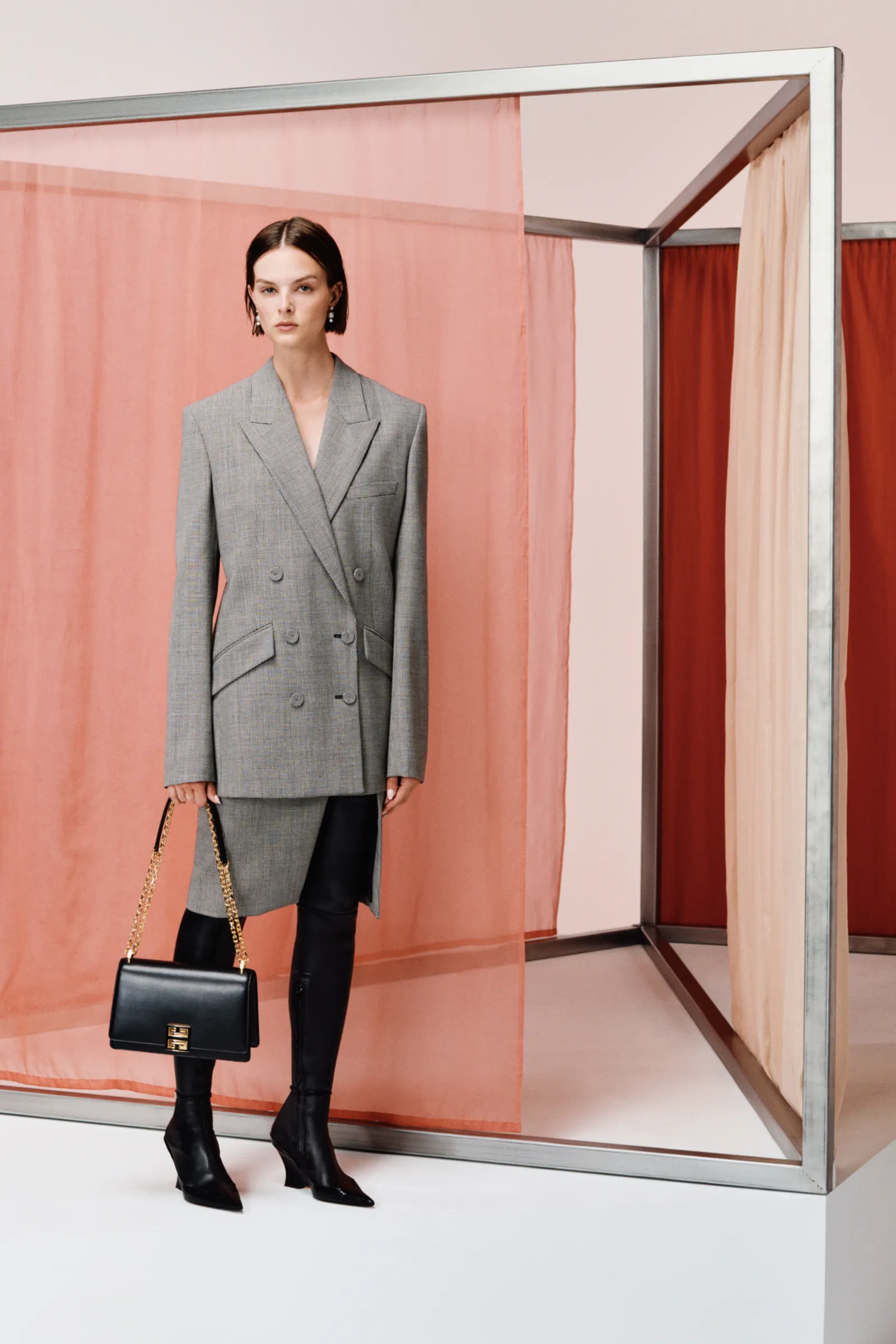 00007-givenchy-resort-2024-credit-brand