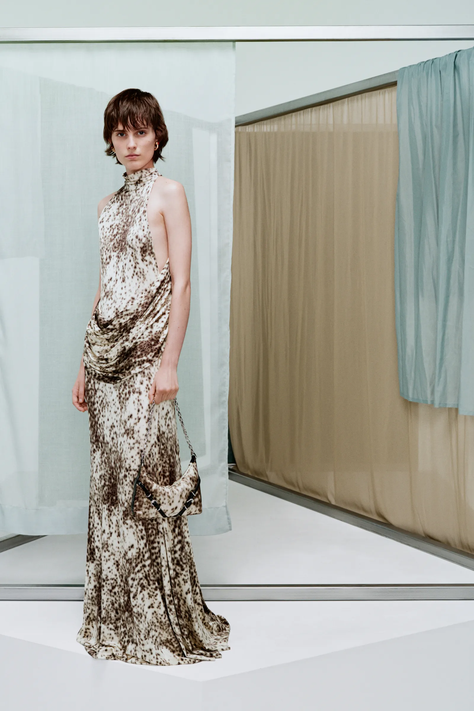 00015-givenchy-resort-2024-credit-brand