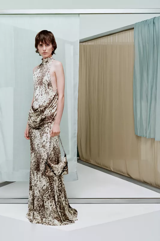 00015-givenchy-resort-2024-credit-brand