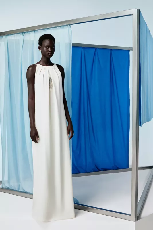 00022-givenchy-resort-2024-credit-brand