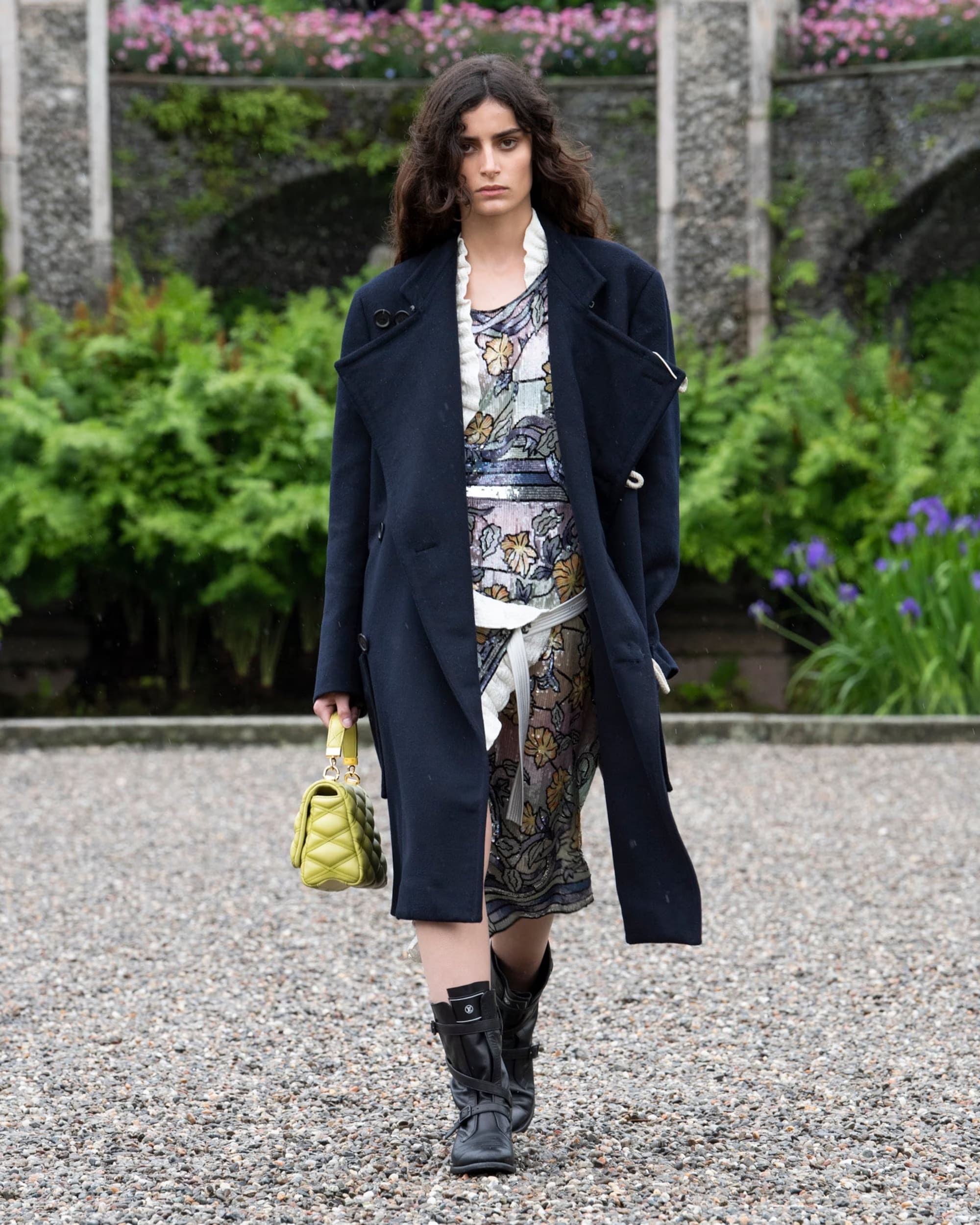 LVCRUISE24_RUNWAYLOOK_27