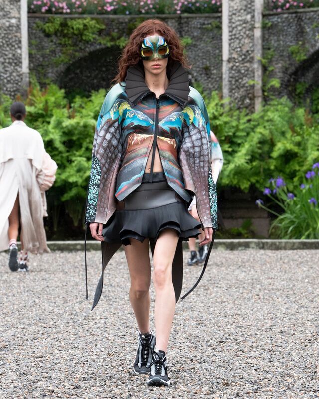 LVCRUISE24_RUNWAYLOOK_4
