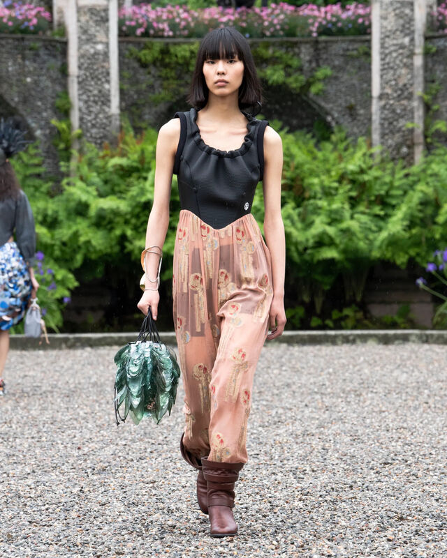 LVCRUISE24_RUNWAYLOOK_7