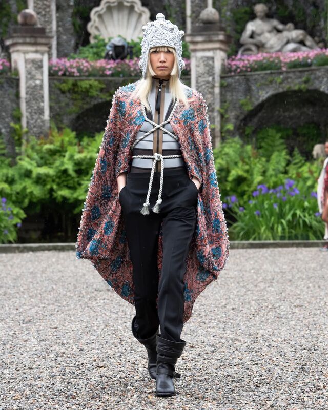 LVCRUISE24_RUNWAYLOOK_10