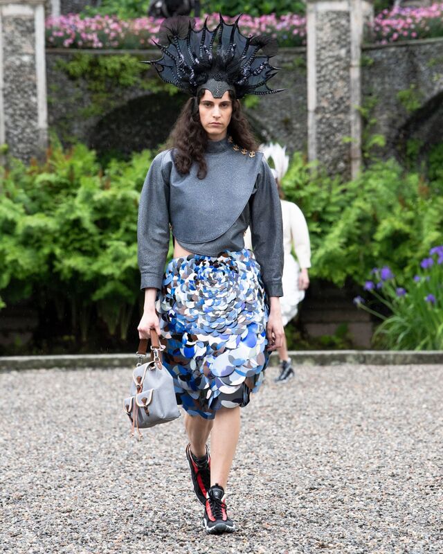 LVCRUISE24_RUNWAYLOOK_16