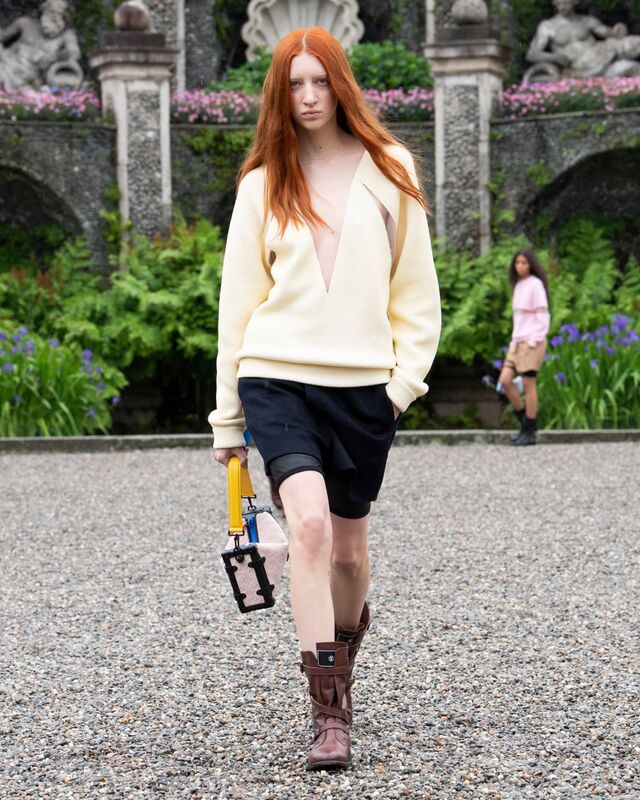 LVCRUISE24_RUNWAYLOOK_22