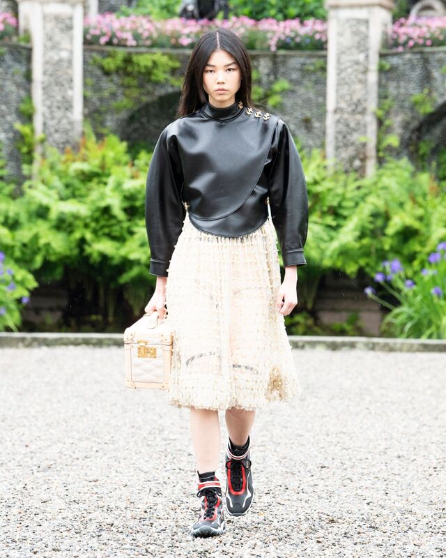 LVCRUISE24_RUNWAYLOOK_29