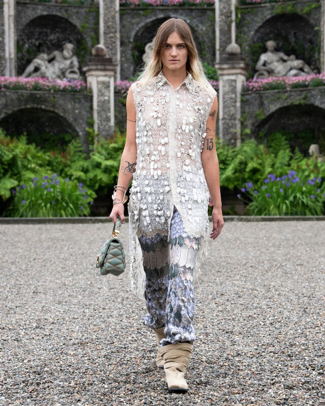LVCRUISE24_RUNWAYLOOK_41