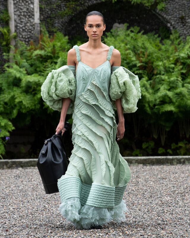 LVCRUISE24_RUNWAYLOOK_47