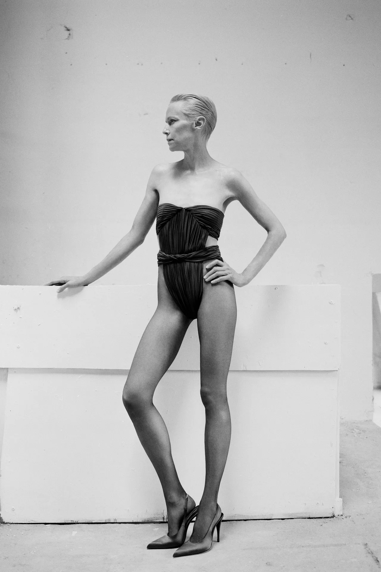 00037-saint-laurent-resort-2024-credit-brand
