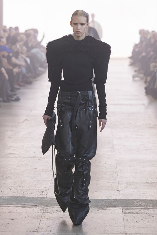 Rick Owens PO F25 034