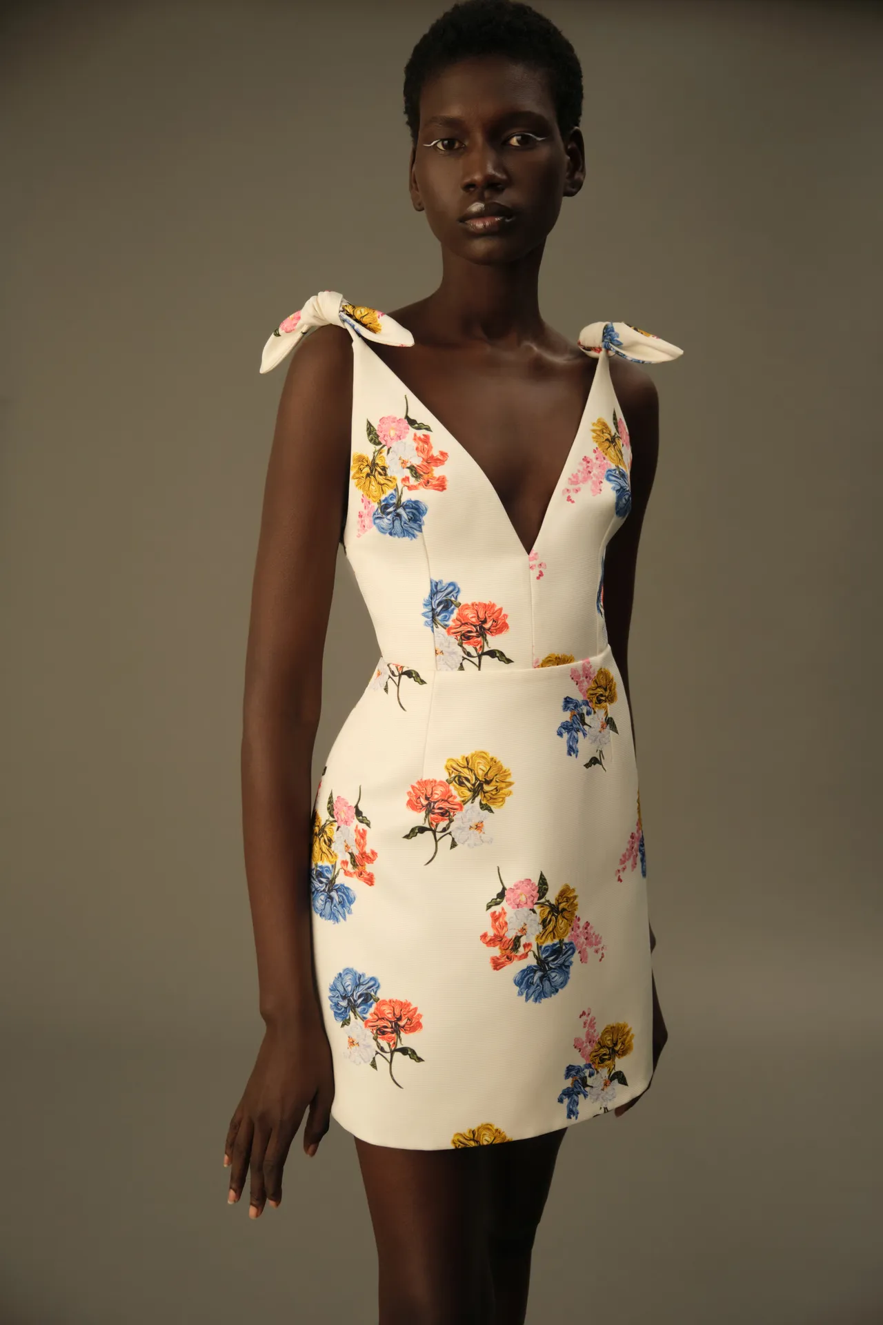 00033-emilia-wickstead-pre-fall-2025-credit-brand