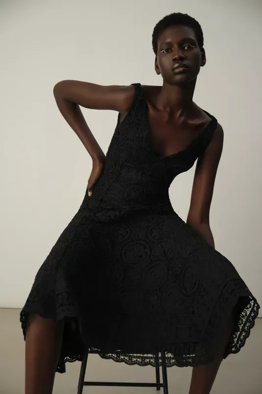 00011-emilia-wickstead-pre-fall-2025-credit-brand