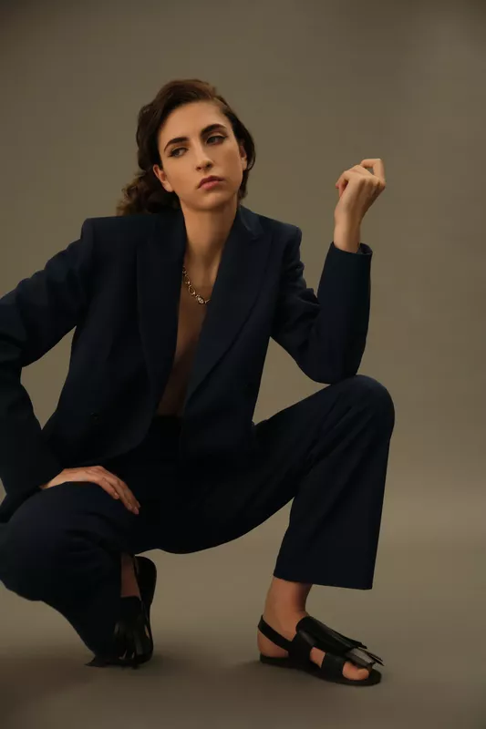 00027-emilia-wickstead-pre-fall-2025-credit-brand