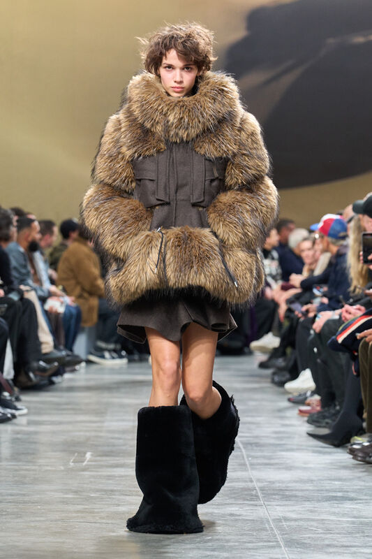 Sacai m F25 010